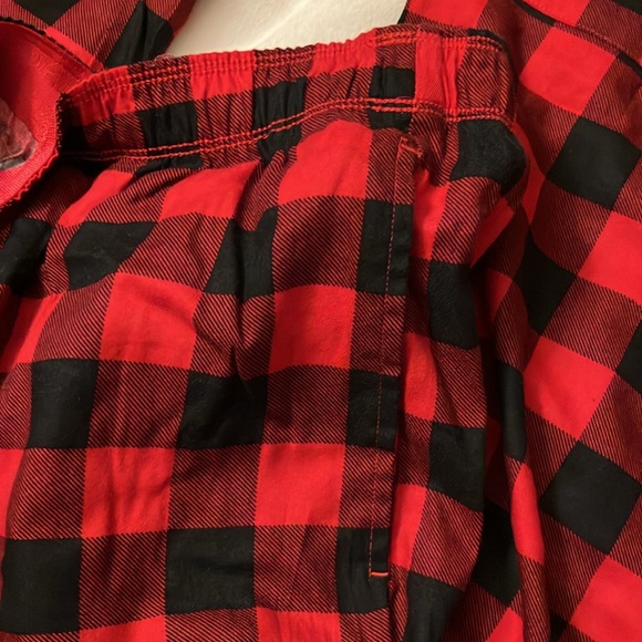 NWT VICTORIA SECRET PINK RED/BLACK FLANNEL SLEEP PANTS WOMANS XL - Picture 6 of 6
